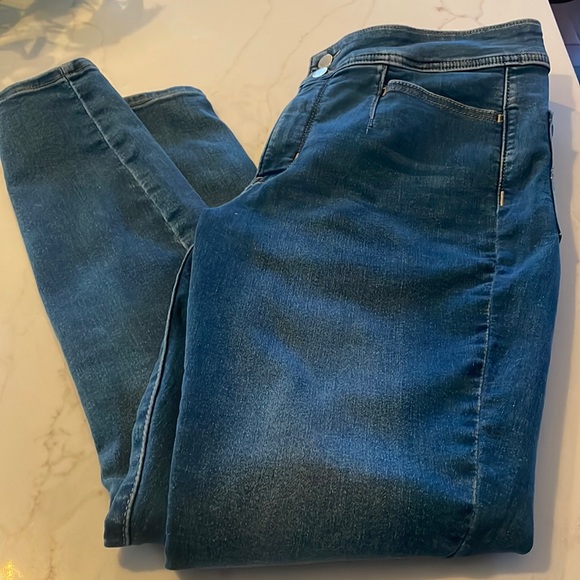 LEVIS HIGH RISE SUPER SKINNY JEANS - Picture 2 of 6